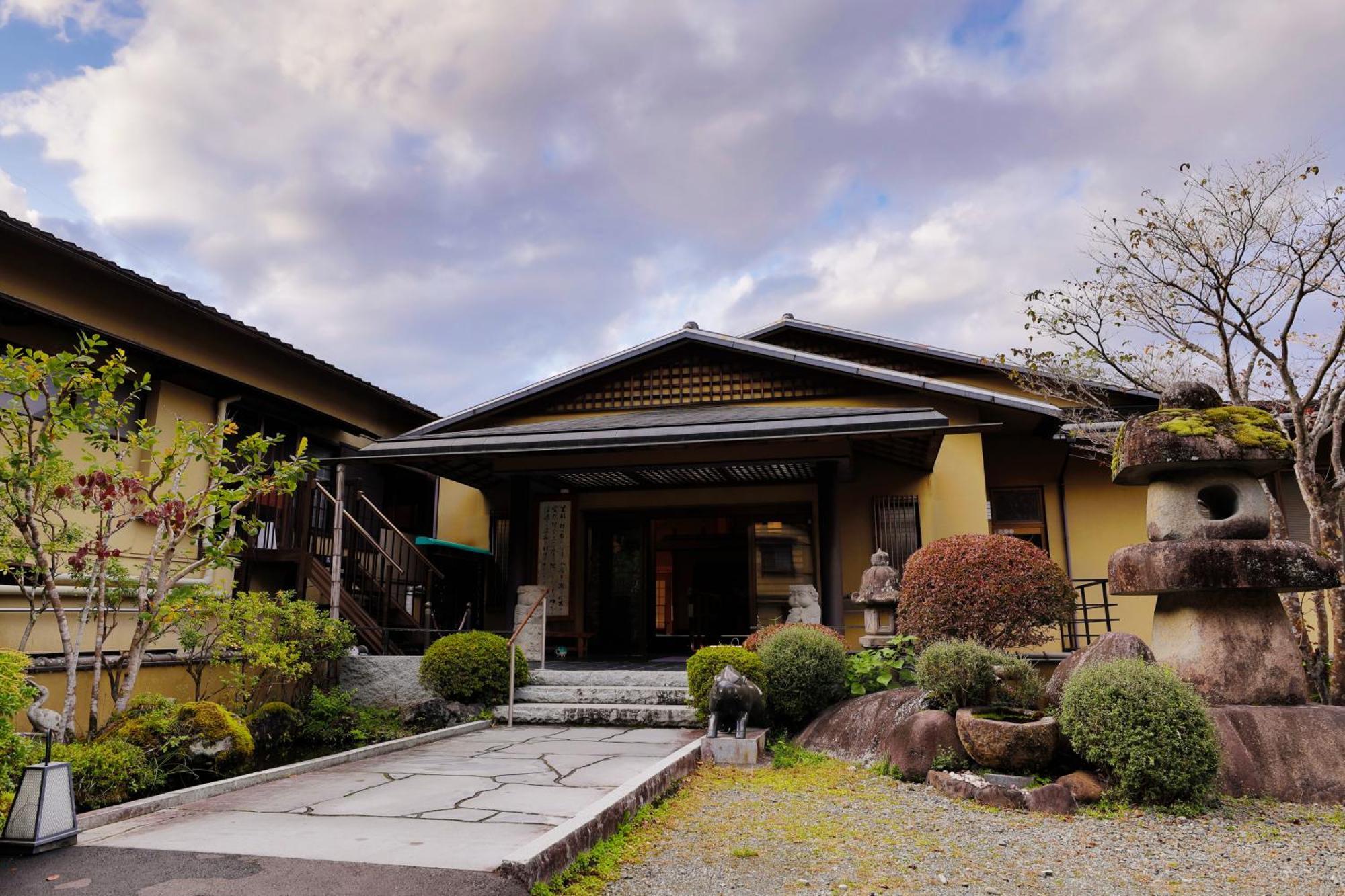 Tatsuta Ryokan Izu  Zewnętrze zdjęcie
